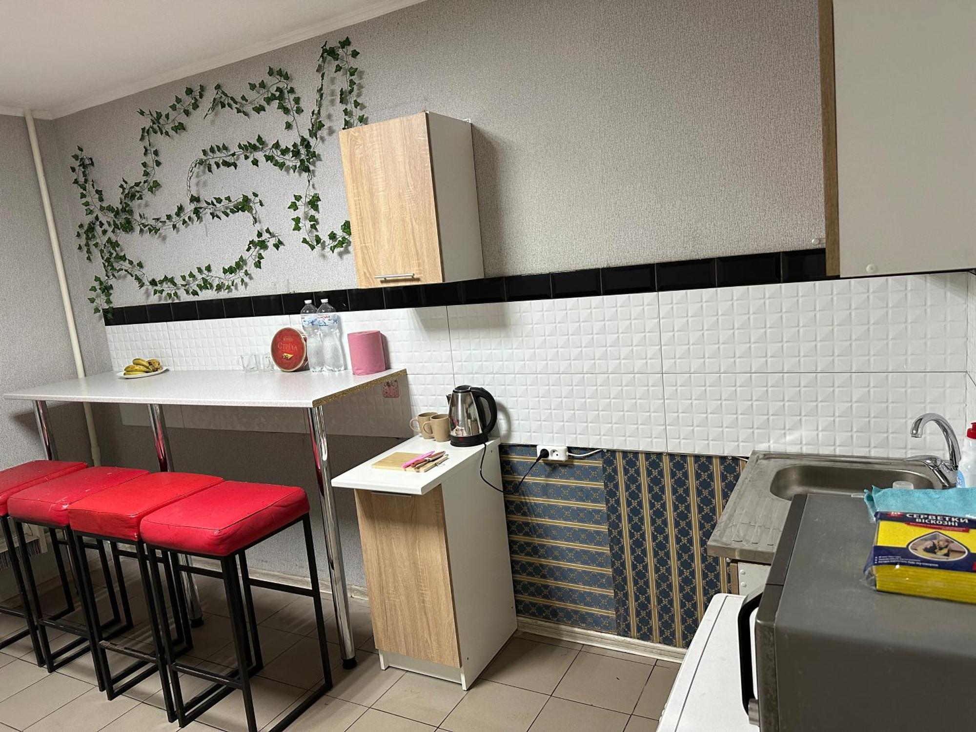 Ararat-Poznyaki Hostel Kyiv Exterior photo